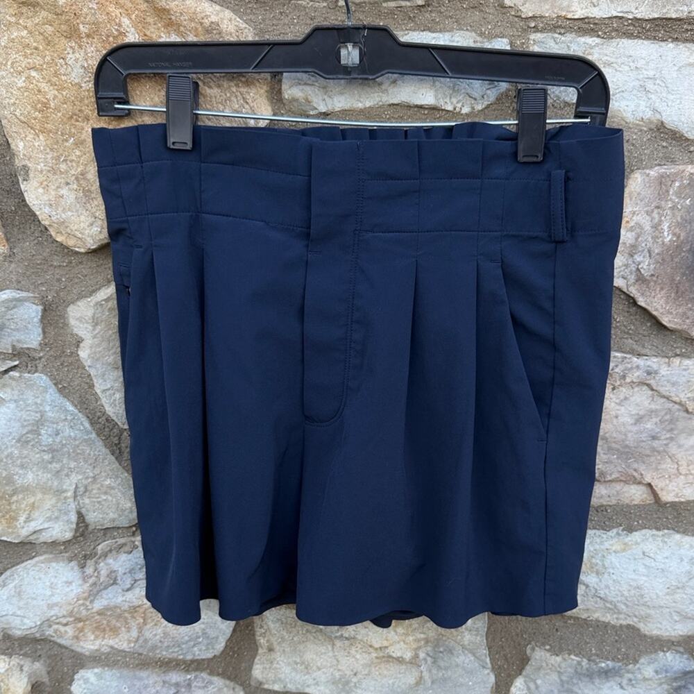 Athleta Skyline Shorts Navy Blue size 4 - Picture 3 of 8